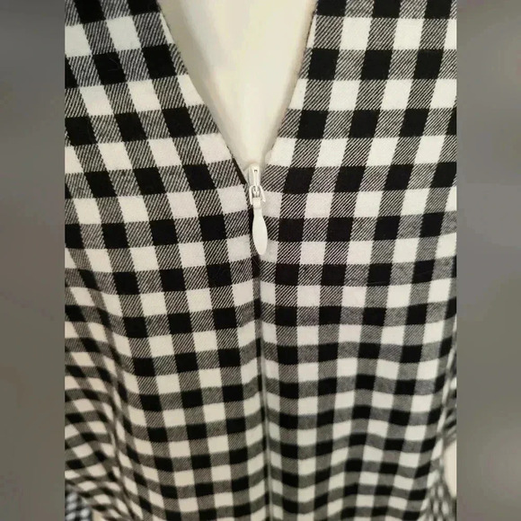 J.Crew Black/White Gingham Flannel Ruffle Bow Back Dress(S) - Picture 9 of 11